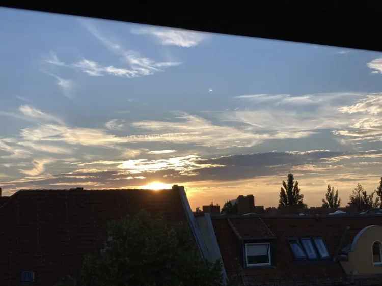 Dachgeschosswohnung Berlin Tempelhof Balkon Einbauküche