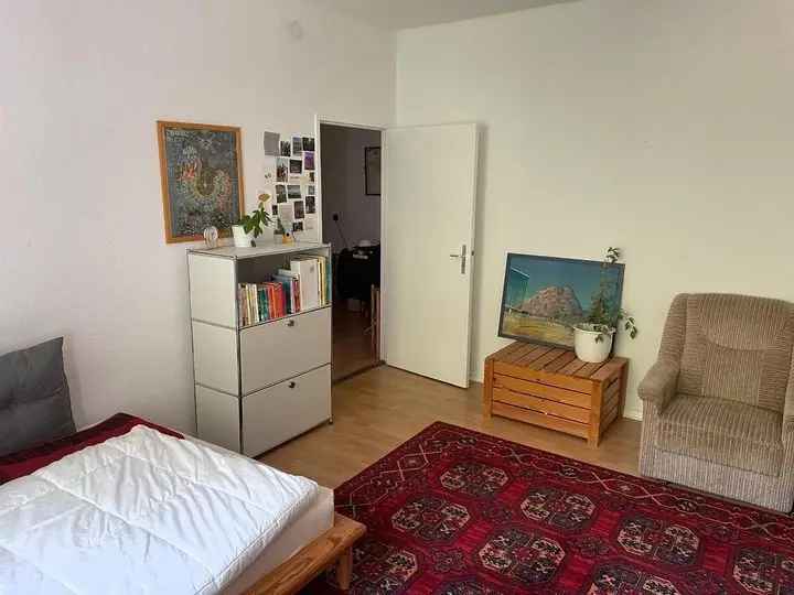 Mieten Wohnung in Neukölln mit 2 Zimmern und Balkon