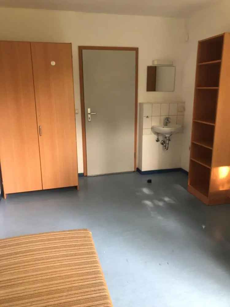 Möbliertes Zimmer in Studentenwohnheim in Mannheim