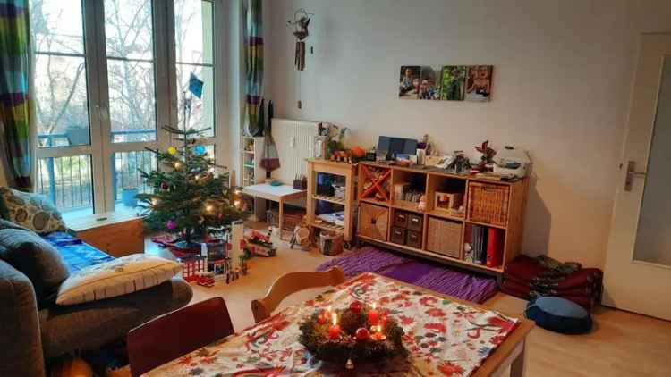 Mieten 3 Zimmer Wohnung Berlin mit Balkon und Blick ins Grüne