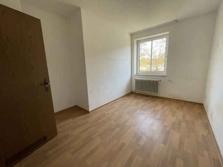 3-Raum-Wohnung sucht neue Mieter! 