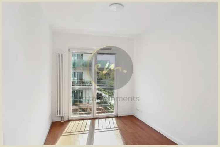 Zentral, großzügig und modern: Etagenwohnung mit Aufzugsanbindung und Tiefgaragenstellplatz