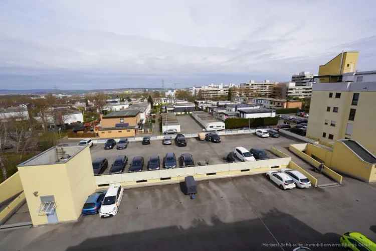 Preissenkung für bezaubernde 2 Zimmer Eckpenthauswohnung in Tamm mit Panoramablick