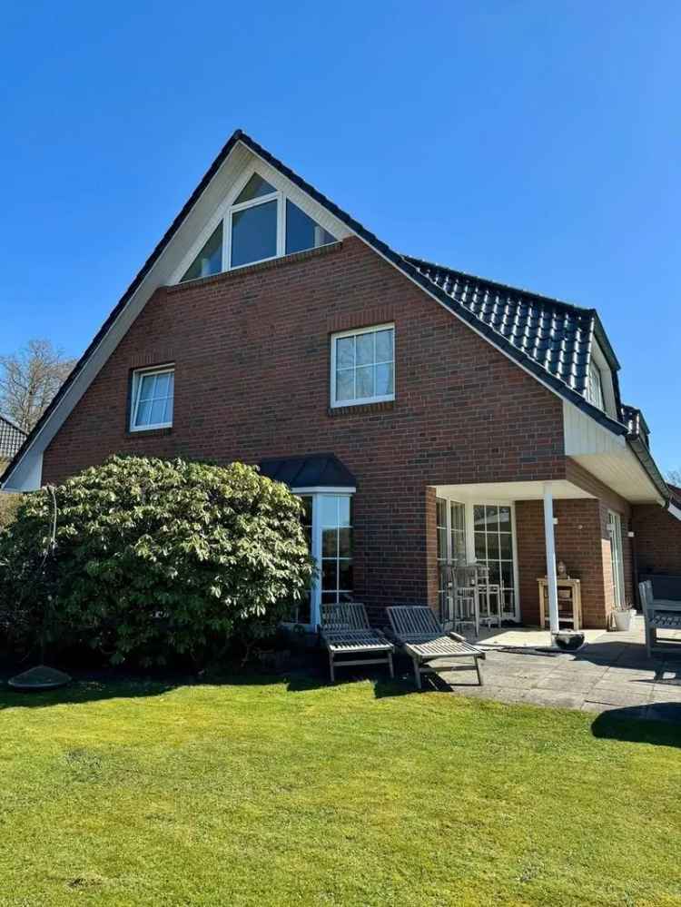 Exklusive Doppelhaushälfte in Hoisdorf – Ihr neues Zuhause!