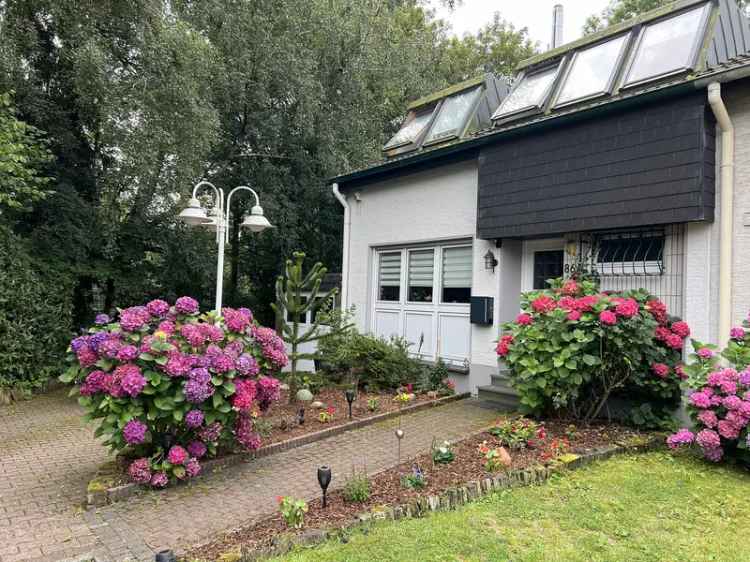 Reihenhaus mit Wellnessbereich Garten und Garage