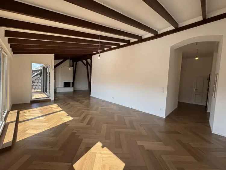 Modernes Penthouse in repräsentativem Altbau - saniert - bezugsfrei - provisionsfrei