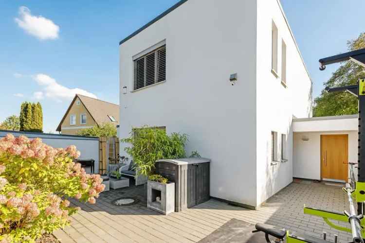 Kaufen modernes haus in idylischer lage mit garten und terrasse