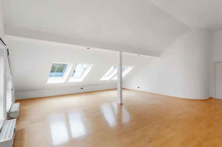 Exklusive Split-Level-Maisonette in Dahlem: Luxus, Stil und großzügiger Raum auf zwei Etagen