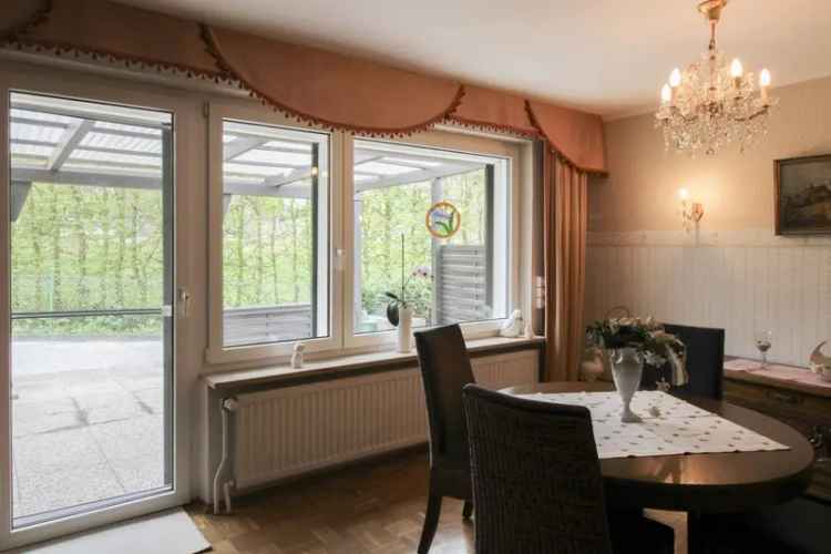 Viel Platz & bestens in Schuss – Familienhaus mit Keller, Sauna, Garten und Garage