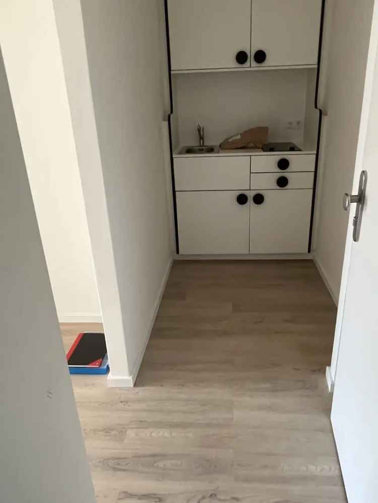 Mieten Appartement in Laim mit separatem Wohnbereich und Schlafbereich