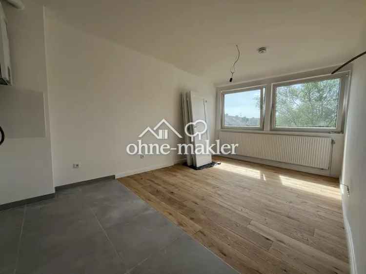 Renovierte 2-Zimmerwohnung mit Wohnküche im Dachgeschoss