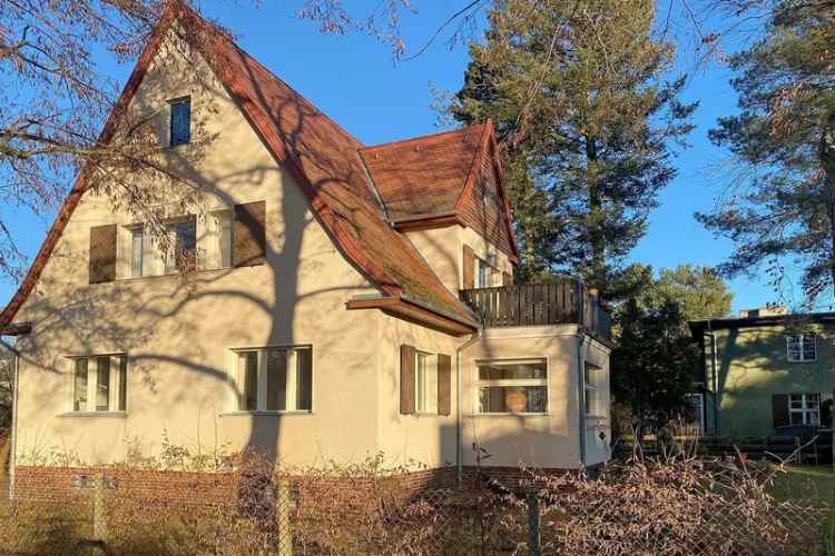 Geräumige 9-Zimmer-Villa in Potsdam Stern