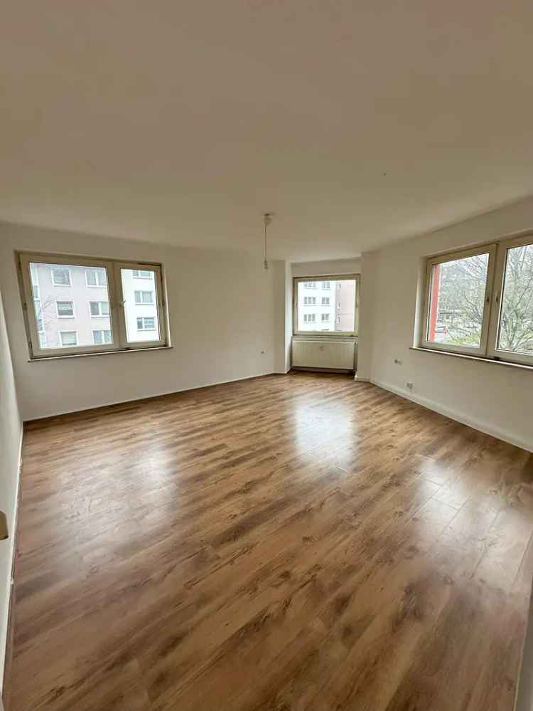 Renovierte 2 Zimmer Wohnung Zentral Ruhig 50m²