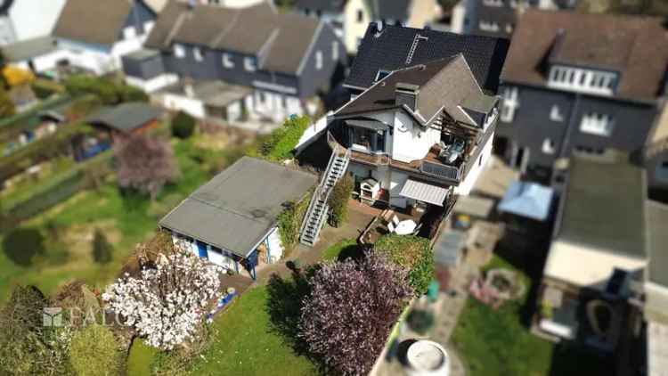 Der Traum vom Mehrgenerationenwohnen: Exquisites Zweifamilienhaus in ruhiger Lage von OB-Alstaden