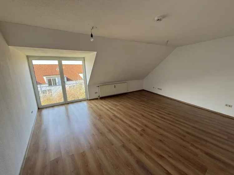 Schöne 2-Zimmer-Dachgeschosswohnung in beliebter Wohnlage am Hageberg