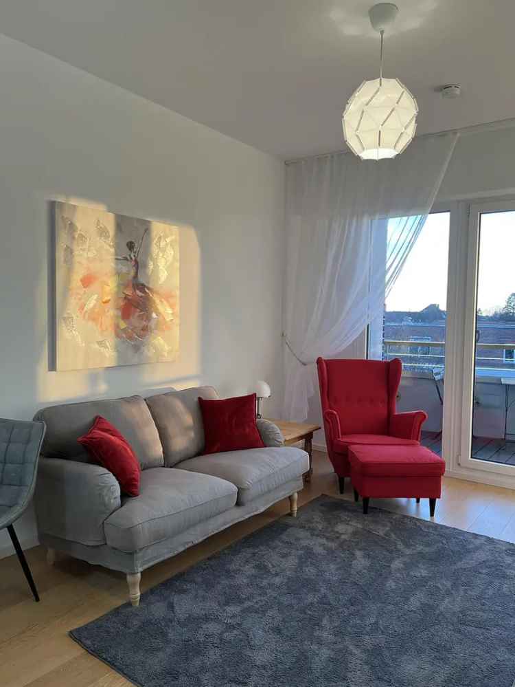 Sehr schöne, sonnige 2-Zimmer Wohnung mit weitreichendem freien Blick über den Dächer von Berlin