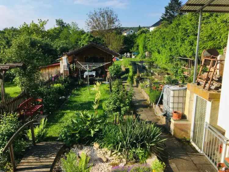 3 Zimmer Wohnung mit Traumküche, großem Balkon u 2 Bädern, Garten in Schmitten