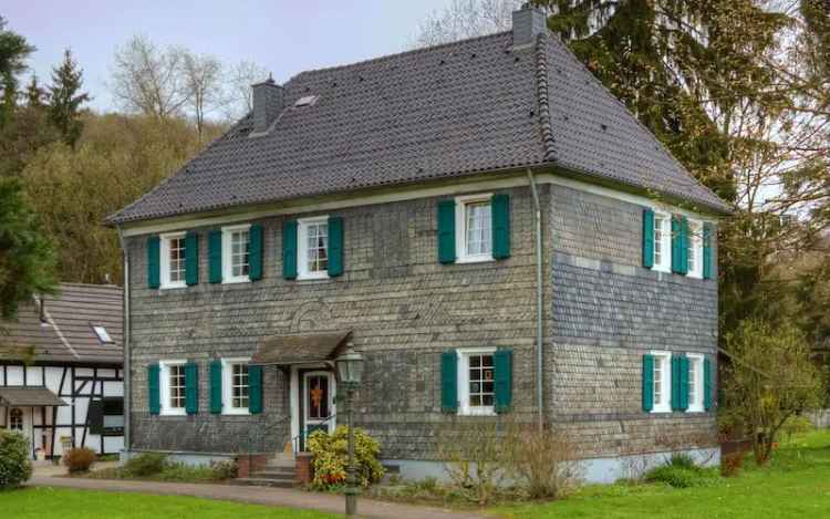 Haus mit 131 m² Wfl in Niederaula, 1 € Verkehrswert