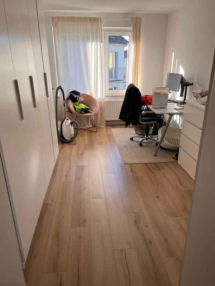 Geräumige, schöne 3-Zimmer-Wohnung in der Nähe der Uni und des Hbf, mit Balkon