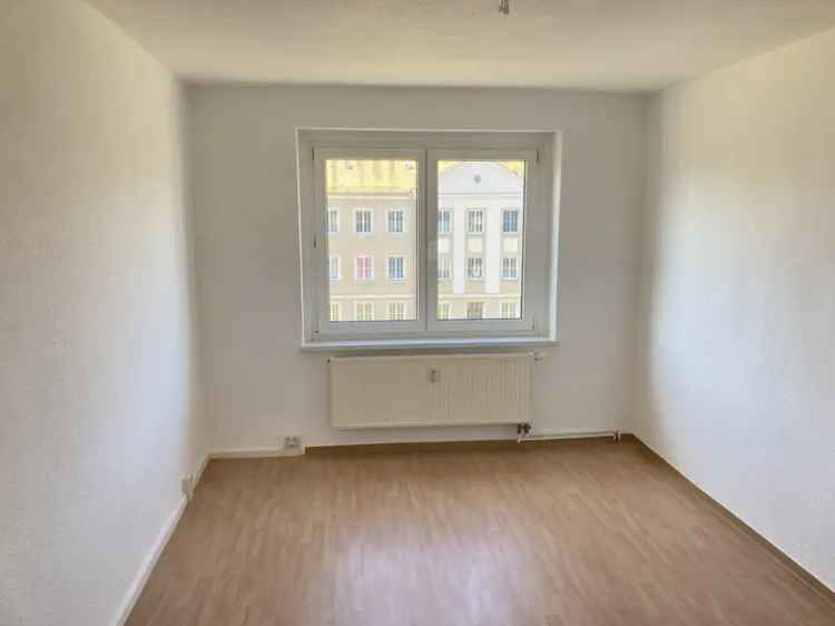 2 Kaltmieten geschenkt!!! 2 Zimmer mit Balkon...