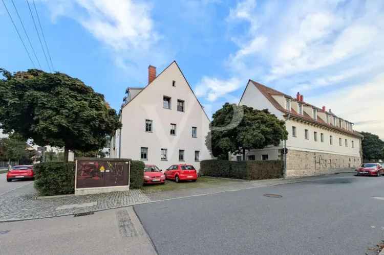 Dachgeschosswohnung kaufen in Dresden-Cossebaude mit Balkon