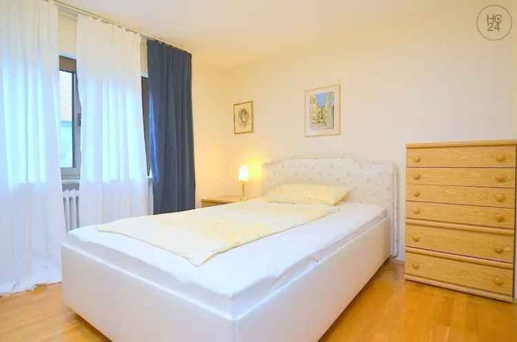 Gepflegte, möblierte 2-Zimmer-Wohnung mit WLAN in Nürnberg Süd