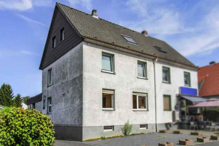 Gepflegte Doppelhaushälfte auf ca. 1.446 m² Grund in ruhiger Lage von Werl