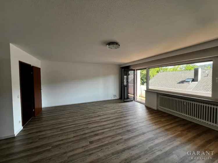 4 1 2 Zimmer Wohnung Leonberg Ruhige Lage Balkon Stellplatz Keller