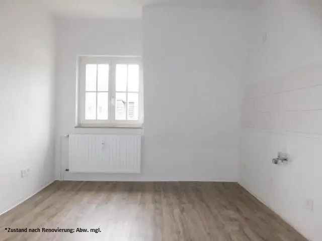 Gemütliche und renovierte 2-Zimmerwohnung mit Balkon