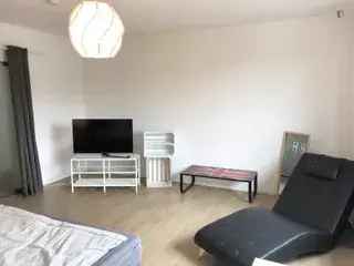Wohnung (82.0 m²) zur Miete in Frankfurt am Main (Westring 25, 60488 Frankfurt, Germany)