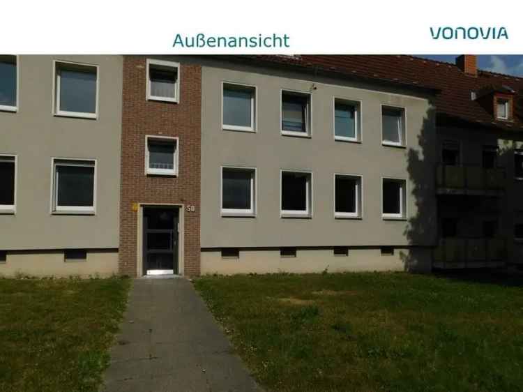 Erste eigene Wohnung? Gemütliche 2,5 Raum Wohnung mit großer Küche erwartet Sie!
