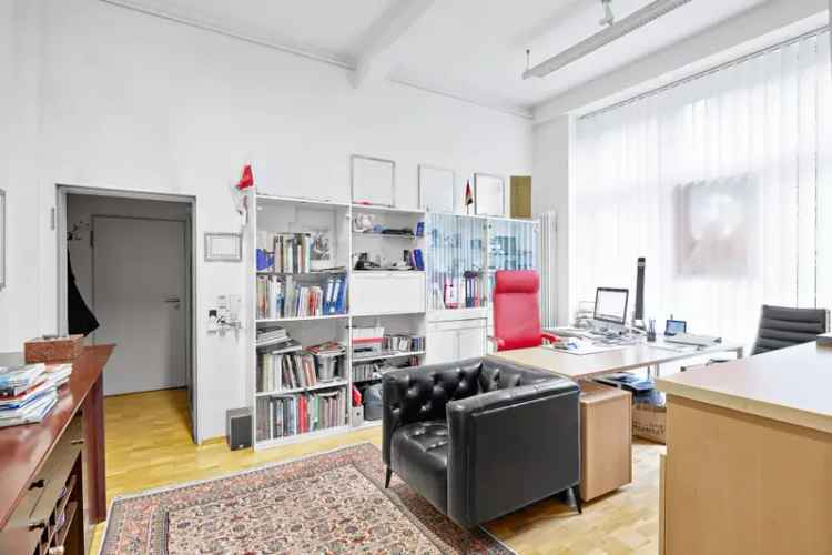 Kreativ-Loft mit Atelier | 337 qm Fläche im Heusteigviertel | Stilvoll wohnen mit TG-Platz