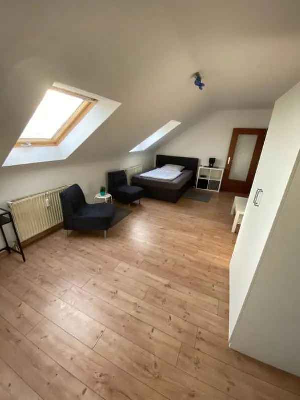 1-Zimmer Apartment Mannheim Rheinau 36m2 m
d Einbauk
che und Bad