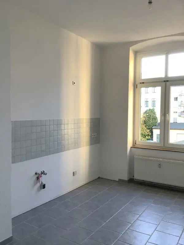 Wohnung mit Bad Dusche Wanne sep WC großer Küche Keller