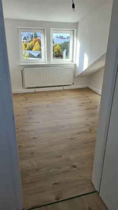 2-Zimmer-Wohnung mit 35 m² Wfl. im 3. OG