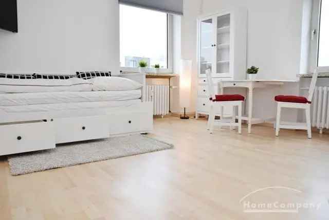 Langenhagen, Modern möbliertes Firmenapartment.