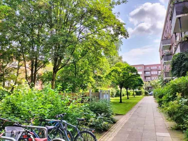 2 Zimmer Wohnung mit Balkon in Hamburg Mitte