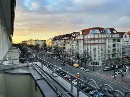 50qm Wohnung Berlin Mitte Balkon Flussblick Modern