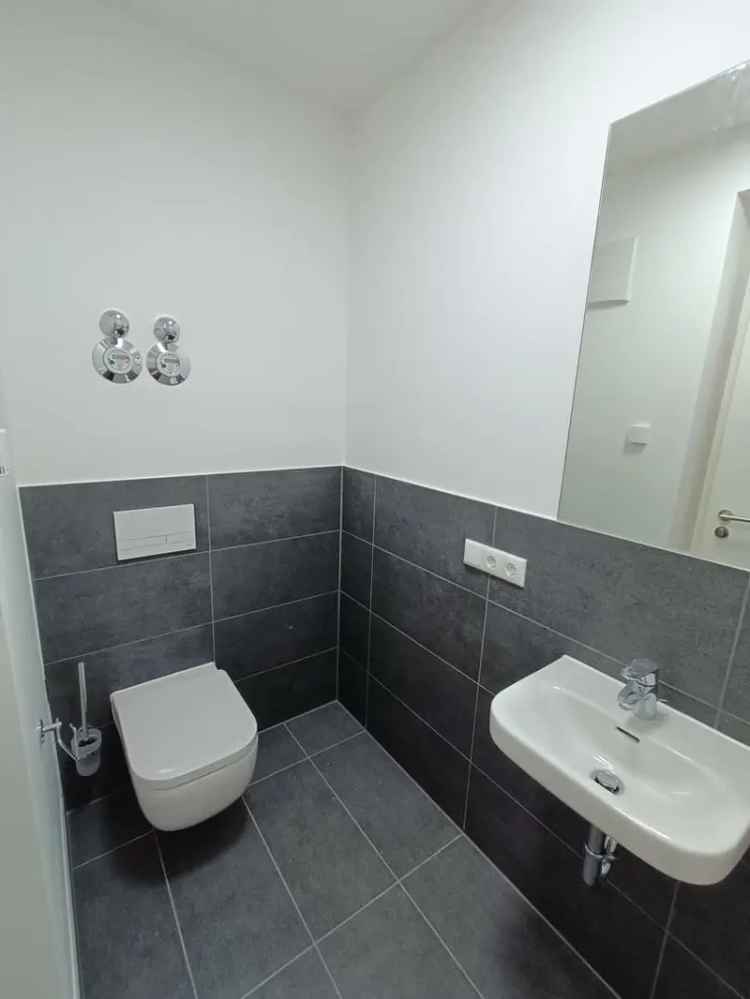 Zimmer in 4er-WG in Fürth mit Balkon (Neubau)