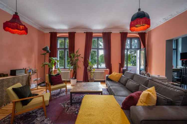 4 Zimmer Altbauwohnung Neukölln Moderne Eleganz