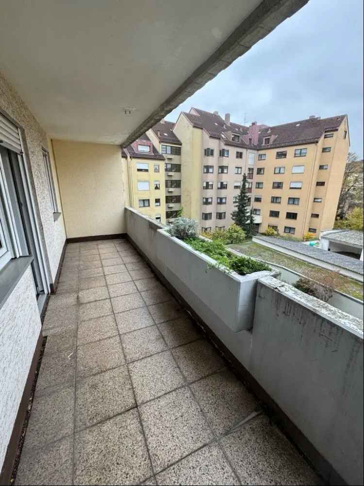 Leerstehende 3 Zimmer Wohnung in zentraler Lage von Nürnberg!