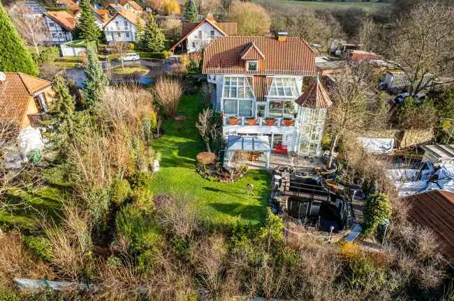 Luxuriöse Villa mit Innenpool, großzügigem Garten & Top-Ausstattung in ruhiger Lage von Apolda