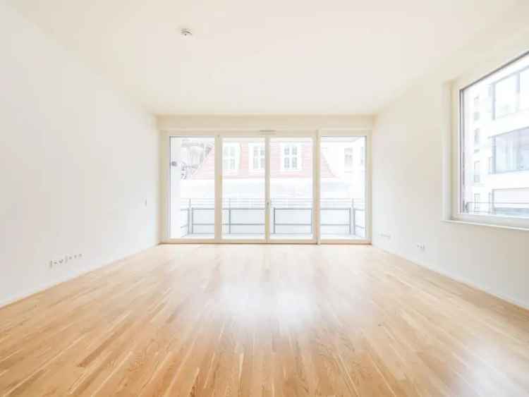 Schöne 3-Zi.-Wohnung, 93m², hochwertig ausgestattet, Erstbezug, inkl. TG-Stellplatz!