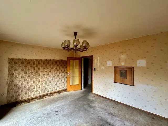 Sanierungsbedürftiges Reihenmittelhaus in Innenstadt von Kamen zu verkaufen
