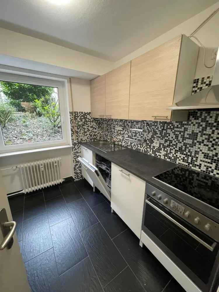 Souterrain Wohnung 3 Zimmer Terrasse 72qm + TG möglich