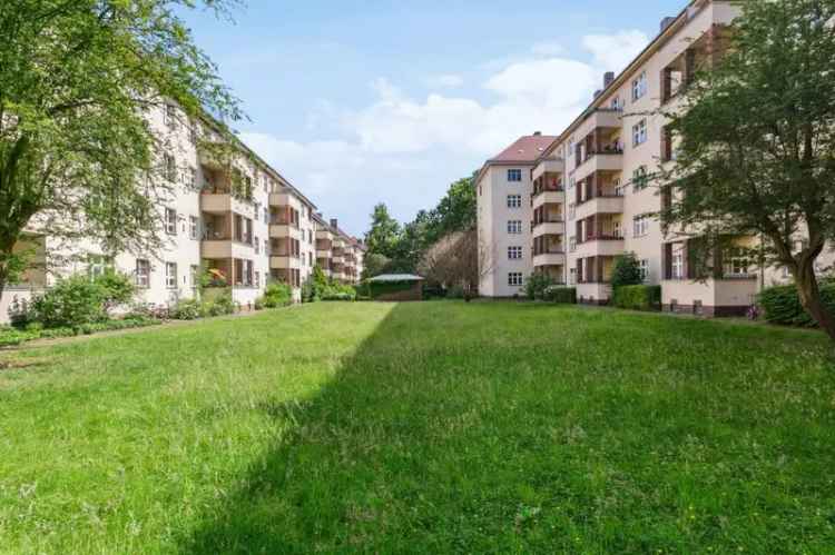 Vermiete Charmante Altbau-Wohnung mit 2-Zimmer in ruhiger, verkehrsgünstiger Lage in Prenzlauer Berg