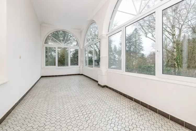 Traumhaftes Zuhause am Dianasee: Grunewald-Idylle – Bezugsfreie 3 Zimmer im Altbau mit Garage!