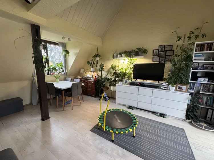Sonne, Licht und Luft - bildschöne DG-Wohnung (vermietet) in Berlin-Spandau von privat