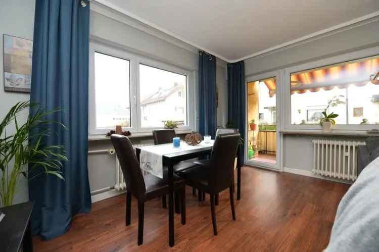 WG-Zimmer Stuttgart 68m² Charmantes Apartment Balkon