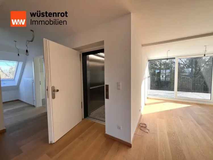 Befristet bis 30.06.2027 - Premium Penthouse Wohnung mit Balkon, zwei Bädern und zwei Terrassen